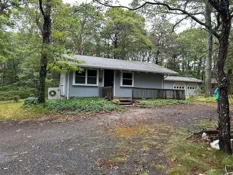 12 Denver Dr, Yarmouth, MA 02673