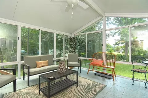25 Winter St, Mansfield, MA 02048