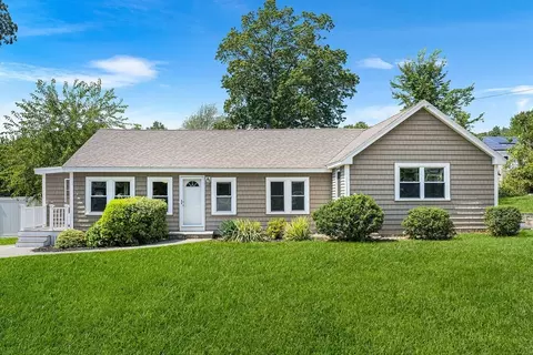 20 Birchmont St, Tyngsborough, MA 01879