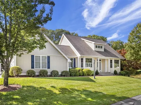 65 Braeburn Ln #65, Ashland, MA 01721