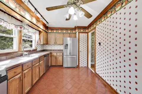 101 Doverbrook Rd #101, Chicopee, MA 01022 photo 4