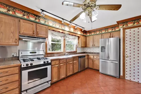101 Doverbrook Rd #101, Chicopee, MA 01022 photo 7
