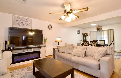 442 Prospect St, Chicopee, MA 01020 photo 7