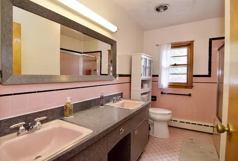 442 Prospect St, Chicopee, MA 01020 photo 31