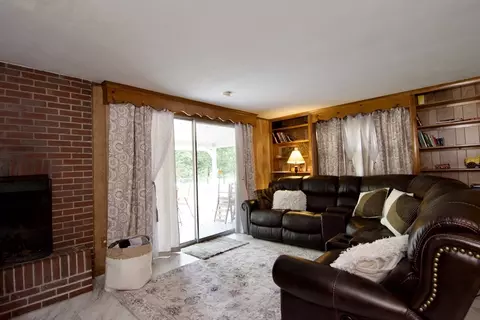 442 Prospect St, Chicopee, MA 01020 photo 36