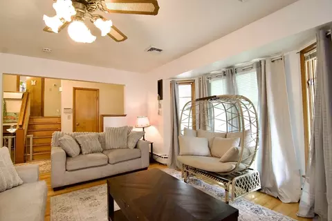442 Prospect St, Chicopee, MA 01020 photo 5