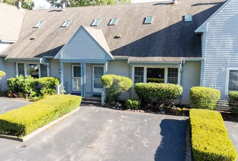 406 Nasketucket Way #406, Fairhaven, MA 02719
