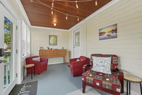 34 Briggs St, Easthampton, MA 01027 photo 5