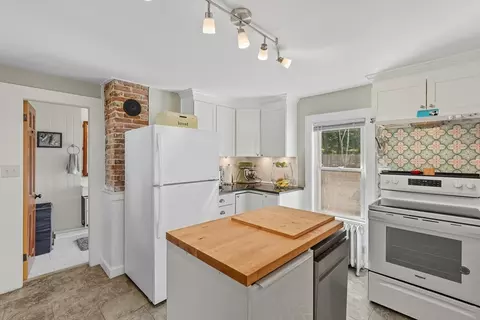 34 Briggs St, Easthampton, MA 01027 photo 22