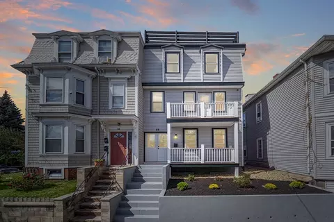 68 Pearl St, Chelsea, MA 02150