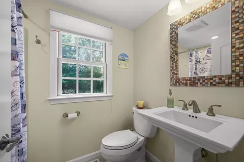 45 Southeast St, Eastham, MA 02642 photo 11