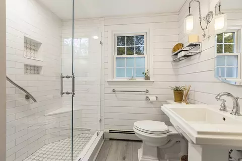 223 West St, Douglas, MA 01516 photo 8