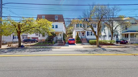 203 Centre St, Quincy, MA 02169