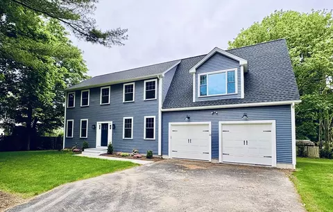 22 Holly Rd, Walpole, MA 02081