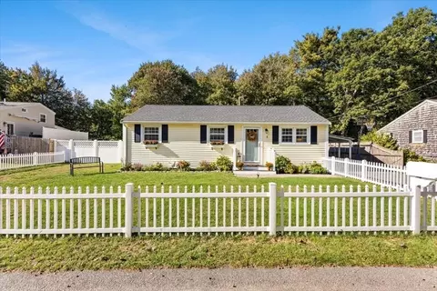 5 Calvin Rd, Easton, MA 02356