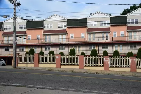 223 Clinton #10, Brockton, MA 02302