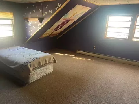 Bedroom - 2 Lakeside Dr, Dudley, MA 01571 photo 1 of 5