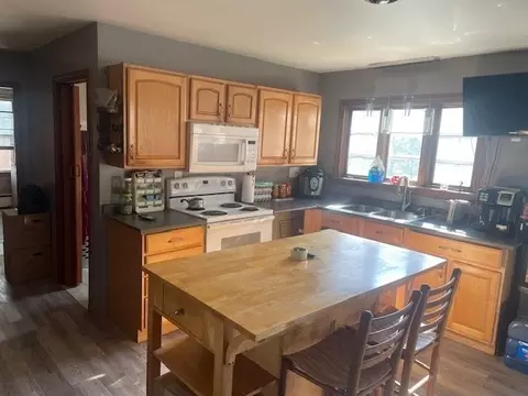 Kitchen - 2 Lakeside Dr, Dudley, MA 01571 photo 2 of 2