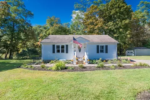 82 Comins Pond Rd, Warren, MA 01083