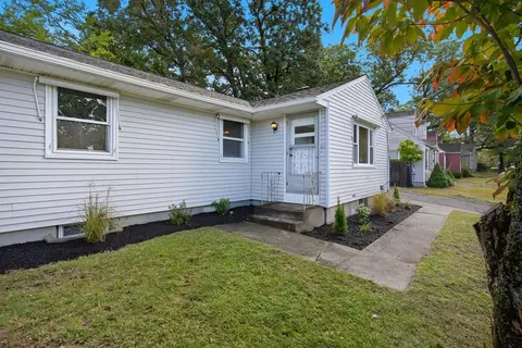 11 Copeland St, Springfield, MA 01108 photo 4