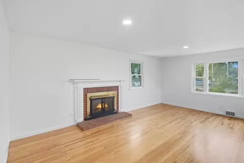 11 Copeland St, Springfield, MA 01108 photo 8