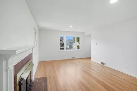 11 Copeland St, Springfield, MA 01108 photo 7