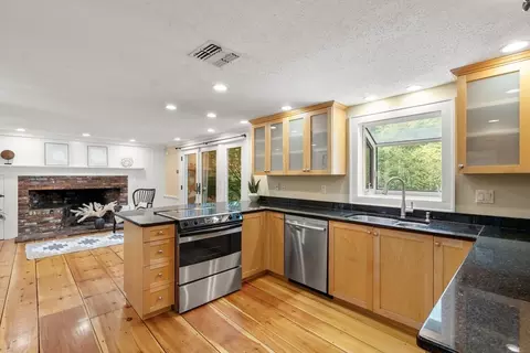 Kitchen - 371 Willis Rd, Sudbury, MA 01776 photo 1 of 3