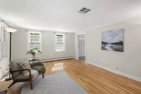 Living - 371 Willis Rd, Sudbury, MA 01776 photo 3 of 6