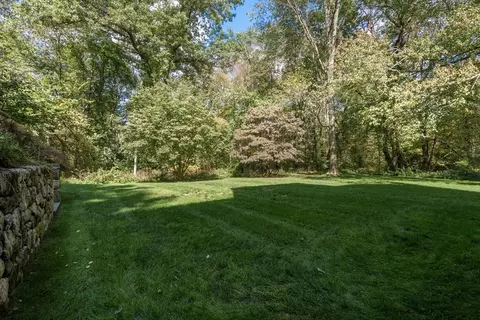 Exterior - 371 Willis Rd, Sudbury, MA 01776 photo 7 of 9