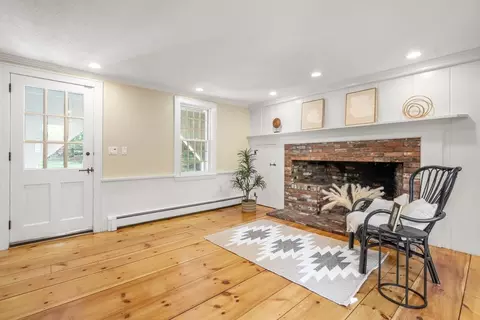 Living - 371 Willis Rd, Sudbury, MA 01776 photo 1 of 6