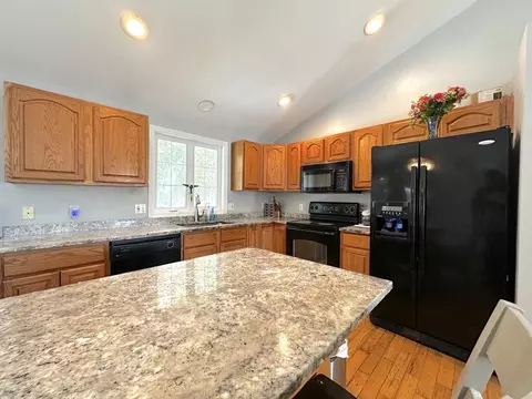 14 Browns Brook Rd, Webster, MA 01570 photo 11