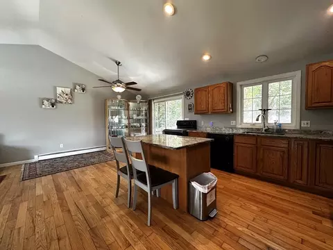 14 Browns Brook Rd, Webster, MA 01570 photo 10