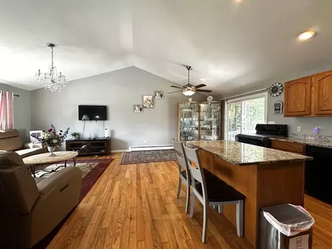 14 Browns Brook Rd, Webster, MA 01570 photo 9