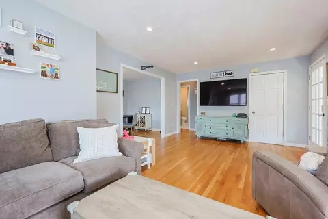 39 Dobson Rd, Braintree, MA 02184 photo 9
