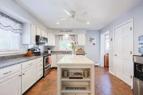 39 Dobson Rd, Braintree, MA 02184 photo 14