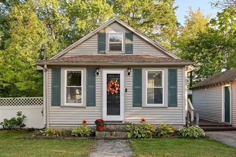 122 Reed St, Rockland, MA 02370