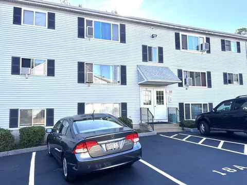 5455 N Main St #17A, Fall River, MA 02720 photo 2
