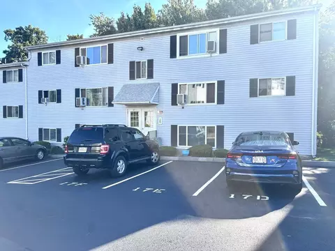 5455 N Main St #17A, Fall River, MA 02720 photo 3