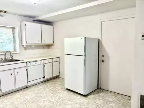 5455 N Main St #17A, Fall River, MA 02720 photo 5