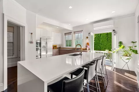 347 Essex St, Salem, MA 01970