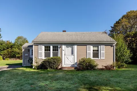 14 Sharon Dr, Falmouth, MA 02536