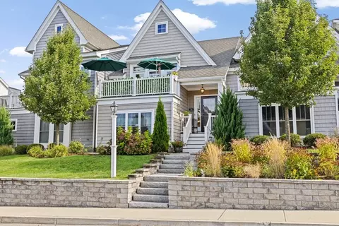 31 Sunflower Way, Plymouth, MA 02360