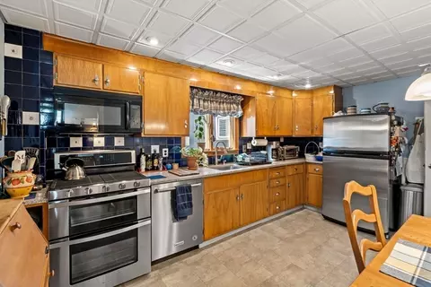 11 Albion St, Medford, MA 02155
