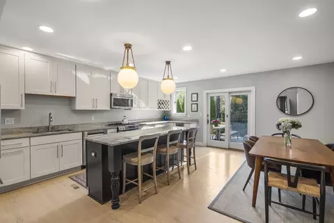 19-21 Short St #1, Charlestown, MA 02129