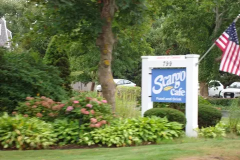 15 Signal Hill Dr, Dennis, MA 02638