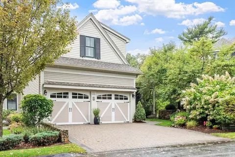 51 S Cottage Rd #112, Belmont, MA 02478
