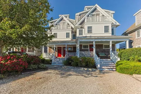 21 Bradford Street Ext #8, Provincetown, MA 02657