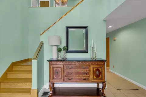 Entry Way - 4 Florence Ave, Mashpee, MA 02649 photo 3 of 4