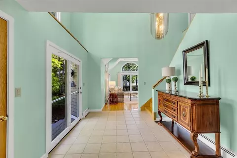 Entry Way - 4 Florence Ave, Mashpee, MA 02649 photo 1 of 4