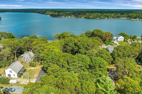 View/Area - 4 Florence Ave, Mashpee, MA 02649 photo 2 of 2